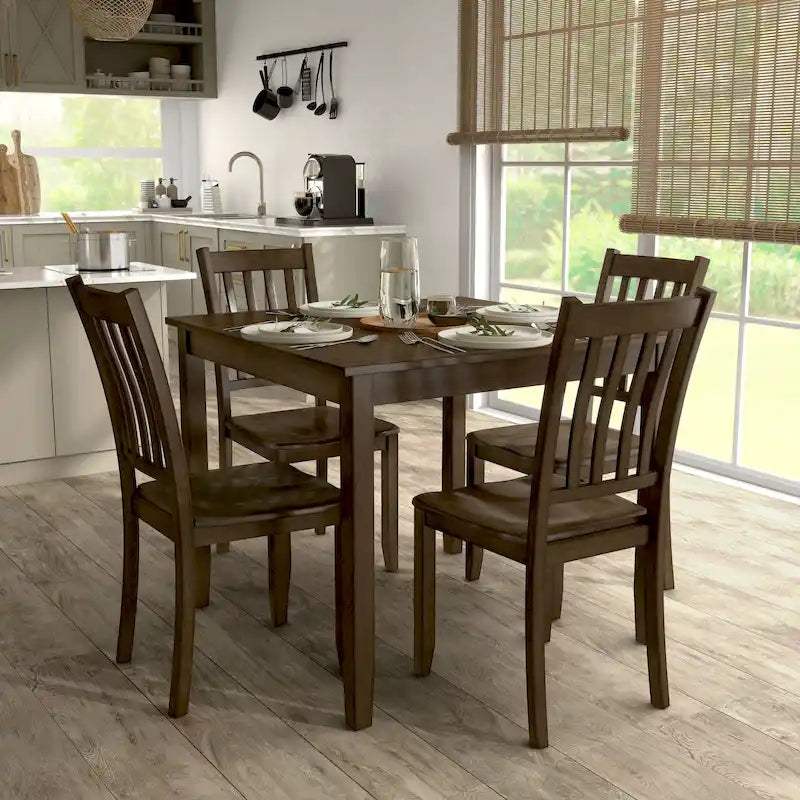 Ensemble de salle à manger 5 pièces en bois massif traditionnel basique par Denhour