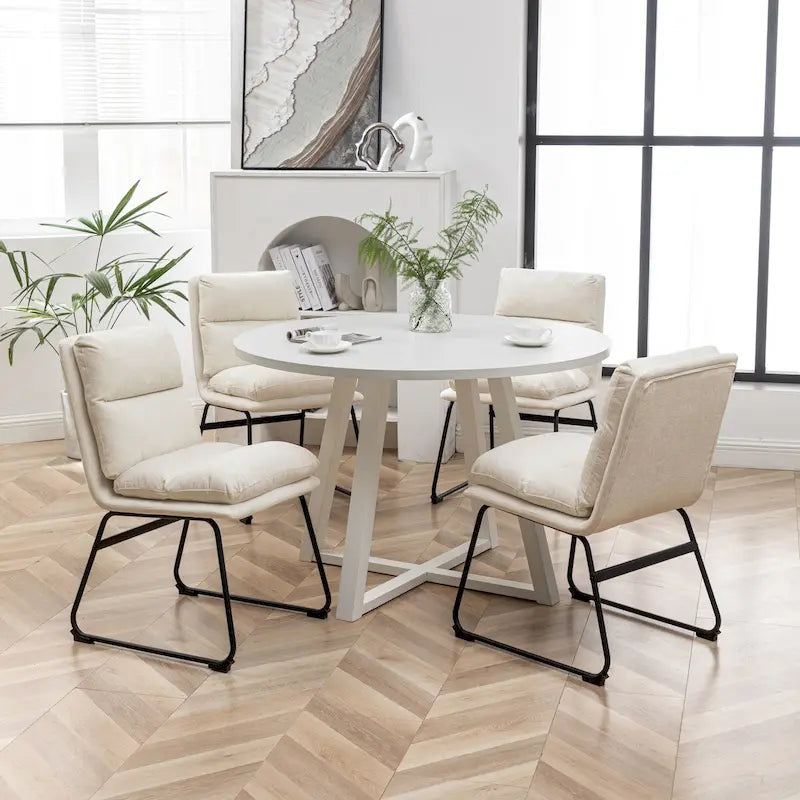 Ensemble de salle à manger rond 5 pièces Roundhill Innes, table à tréteaux avec 4 chaises